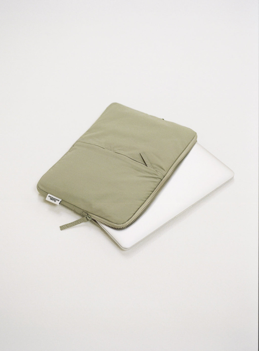Dolgulu Laptop Kılıfı
